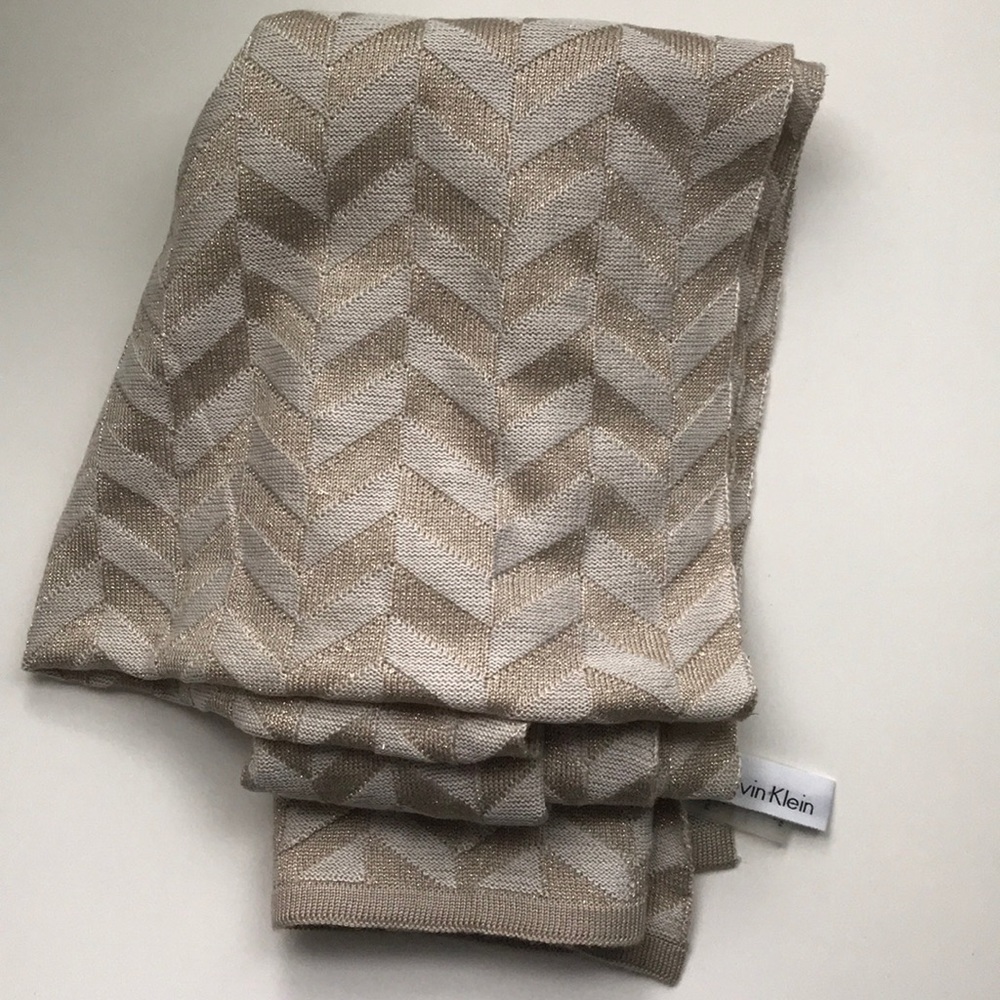 🆕 Calvin Klein Scarf